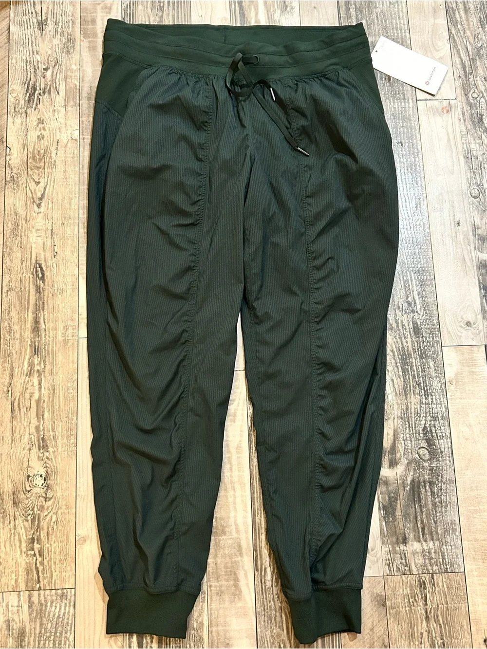 Lululemon Dance Studio Joggers Mid Rise NWT!!